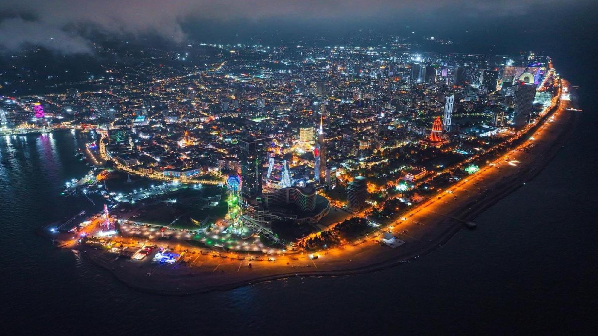 Panorama Sea View Central City Batumi & Aparthotel Экстерьер фото
